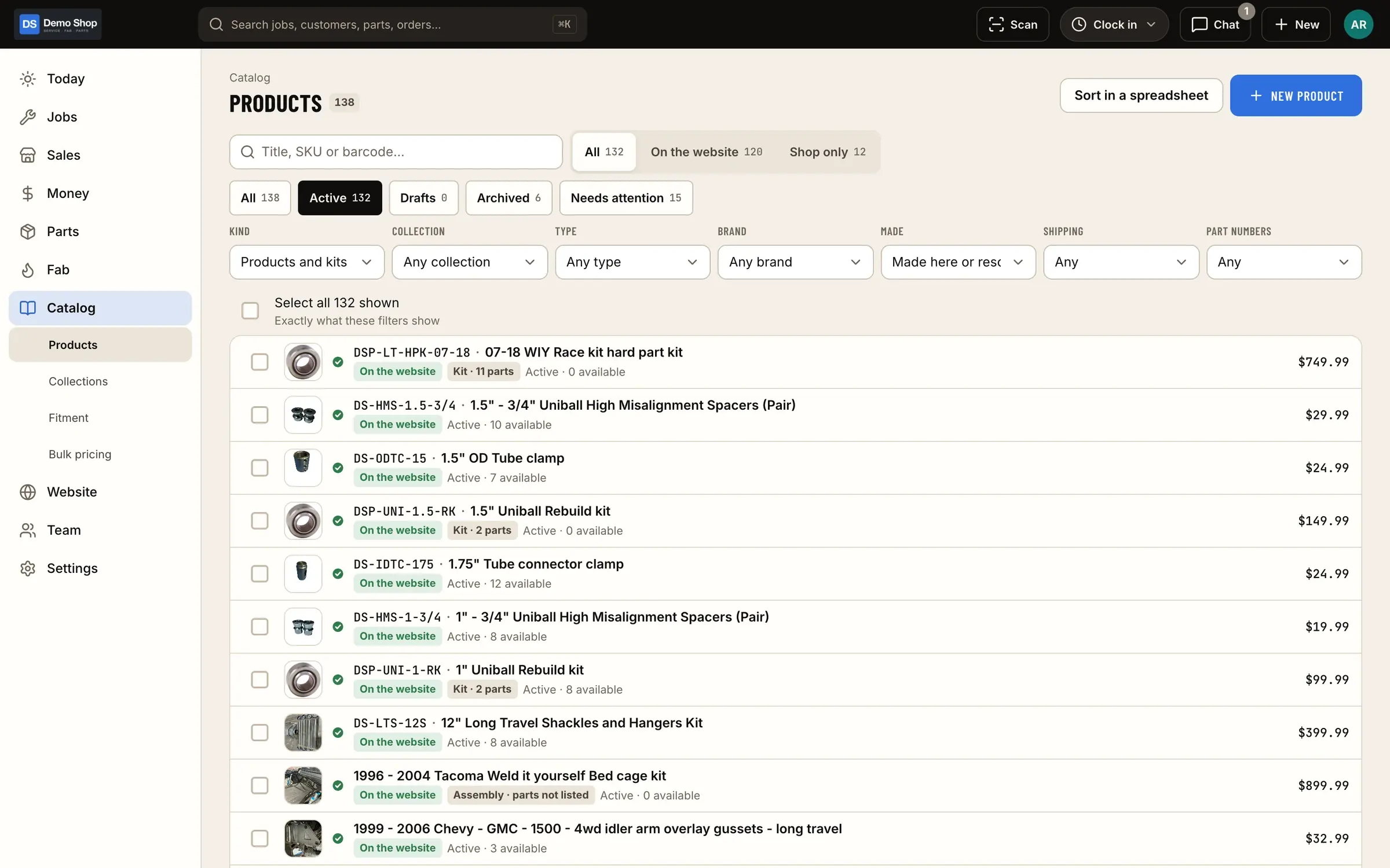 Catalog: Products and kits with channels — on the website or shop only — status, stock and price.